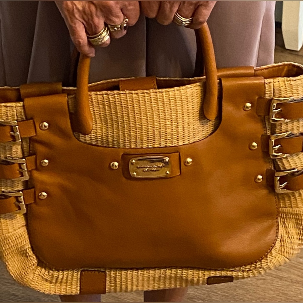Michael Kors Limited Edition Cognac Leather/Raffia Tote. W/ gold hardware